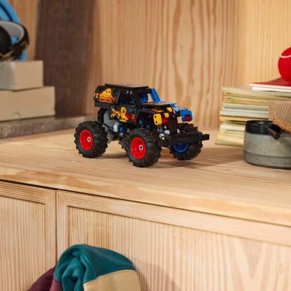 42219 Monster Jam Grave Digger Fuego y Hielo