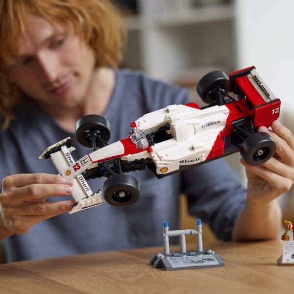 10330 McLaren MP4 & Ayrton Senna