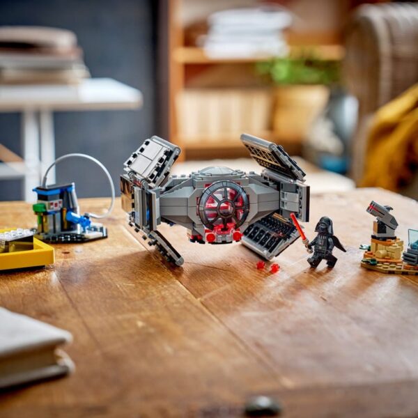 75421 Darth Vader’s TIE Fighter